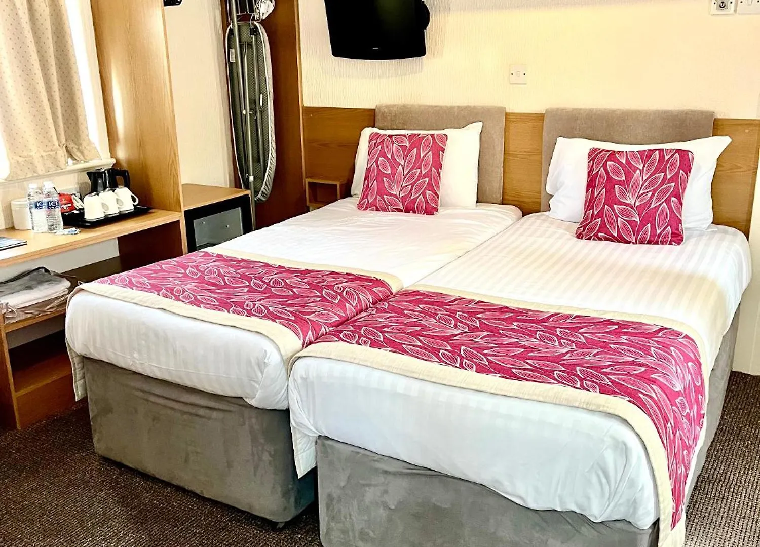 **  Clifton Court Hotel Blackpool United Kingdom