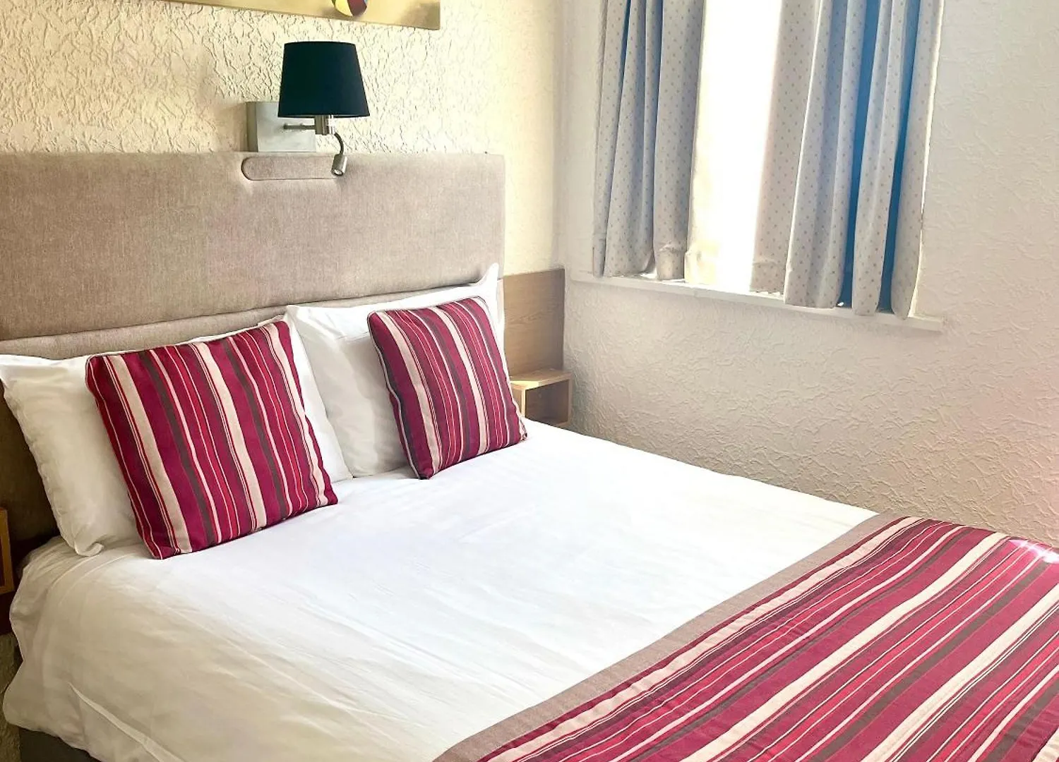 Clifton Court Hotel Blackpool 2*,