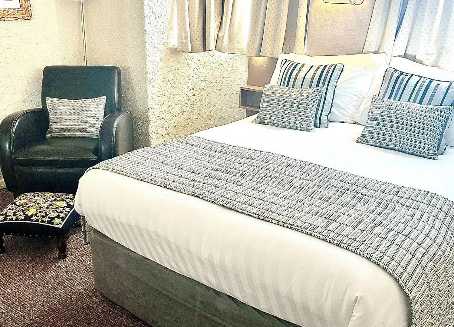 Clifton Court Hotel Blackpool